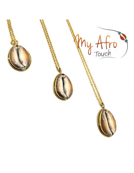 Collier chaine avec pendentif cauri marron