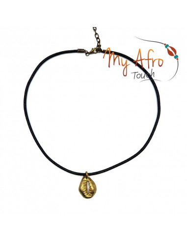 Collier ethnique en cuir et cauri artisanale en bronze