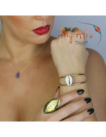 Bracelet manchette en bronze avec cauri