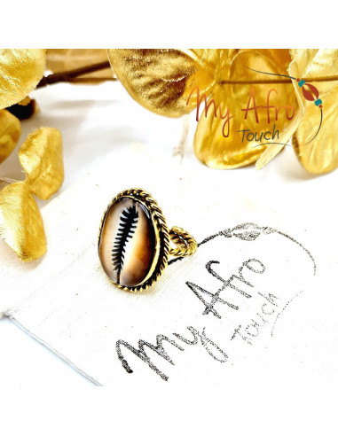 Bague en bronze torsadée et son cauri marron - collection Fusion'elle