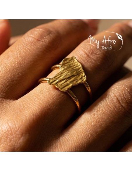 Bague artisanale en bronze représentant une carte de la Guyane