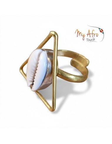 Bague triangle en bronze avec cauri – Modèle Aaru | My Afro Touch