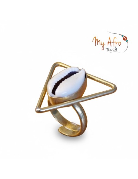 Bague triangle en bronze avec cauri – Modèle Aaru | My Afro Touch
